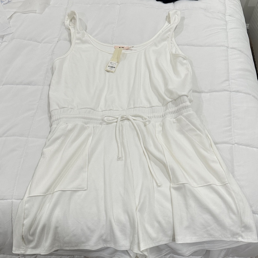 Francesca's Collections White Sleeveless Romper